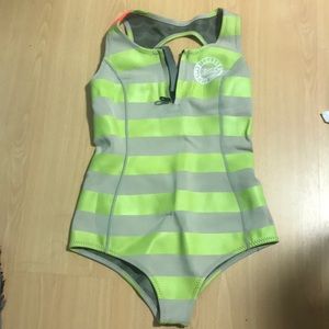Billabong wetsuit